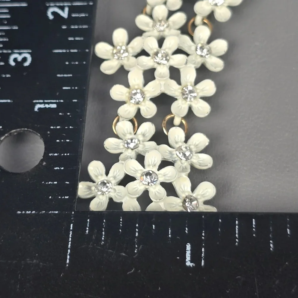 White Enamel Flower Necklace & Stretch Bracelet Floral Rhinestone Crystal Set
